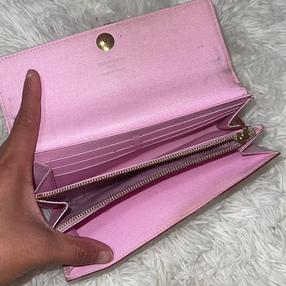 Auth. Louis Vuitton Multicolor Sarah Wallet - Picture 7 of 17